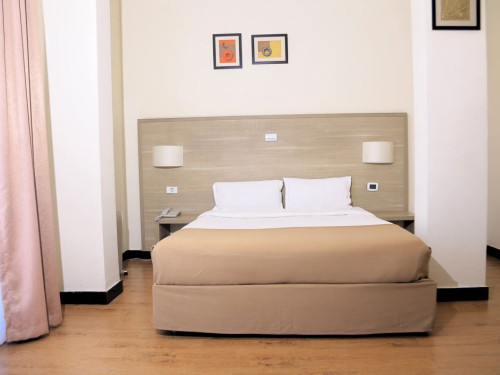 Venetian_deluxe_room