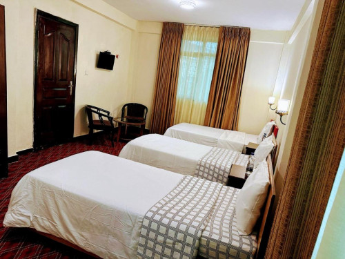 keba_deluxe_triple_room