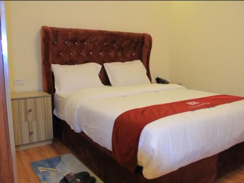 nahusenay_standard_room
